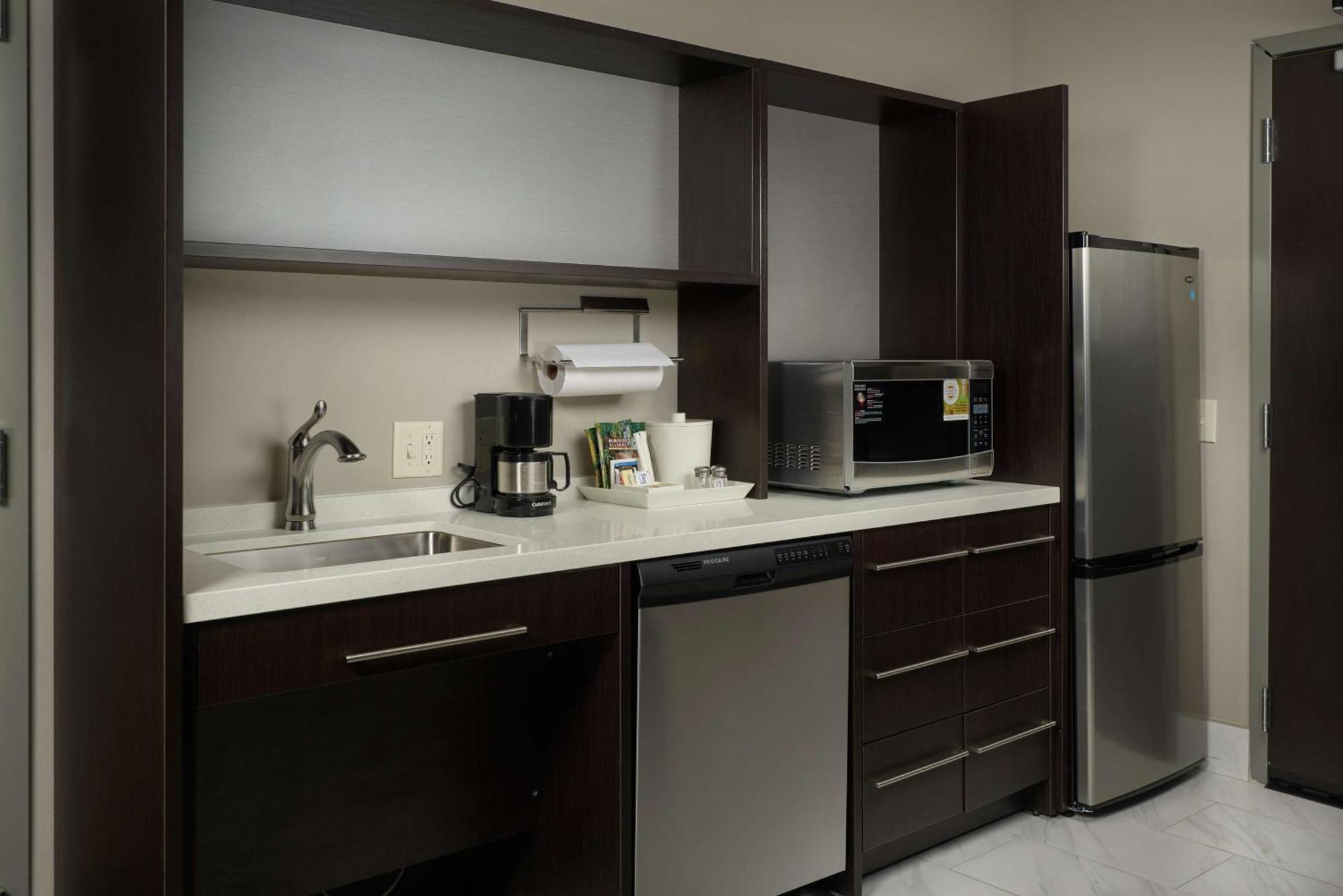 Home2 Suites By Hilton Маскоги Экстерьер фото